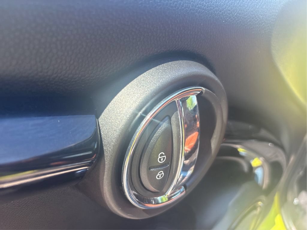 Used 2024 MINI Cooper S FWD image 43