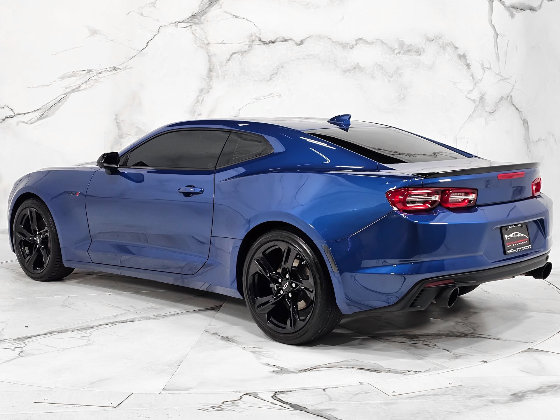 Used 2022 Chevrolet Camaro LT RWD image 8
