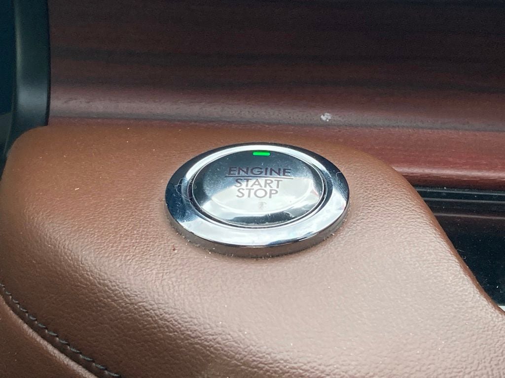 Used 2021 Lincoln Aviator Reserve w/ Elements Package Plus RWD image 19