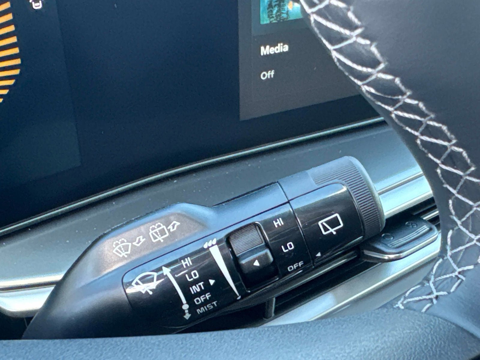 New 2026 Kia Sorento S w/ S Panoramic Sunroof Package FWD image 27