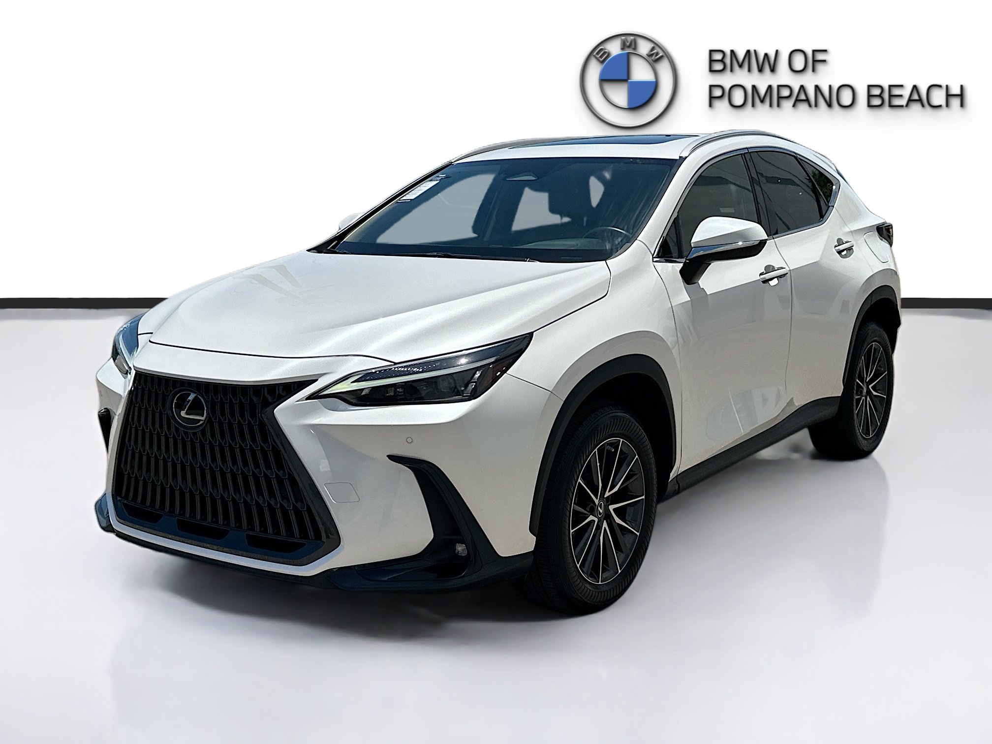Used 2023 Lexus NX 350 AWD image 3