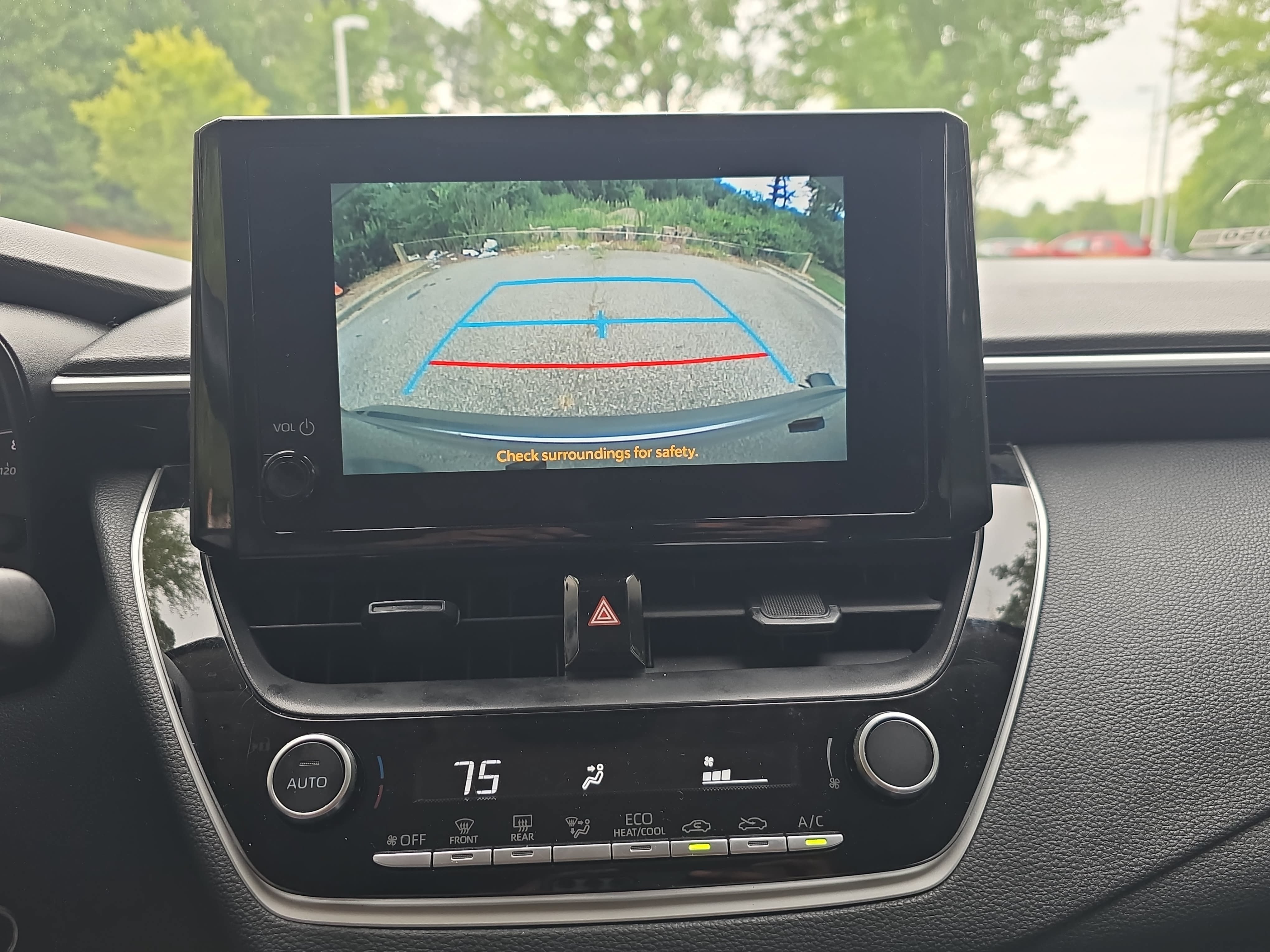 Used 2025 Toyota Corolla LE FWD image 20