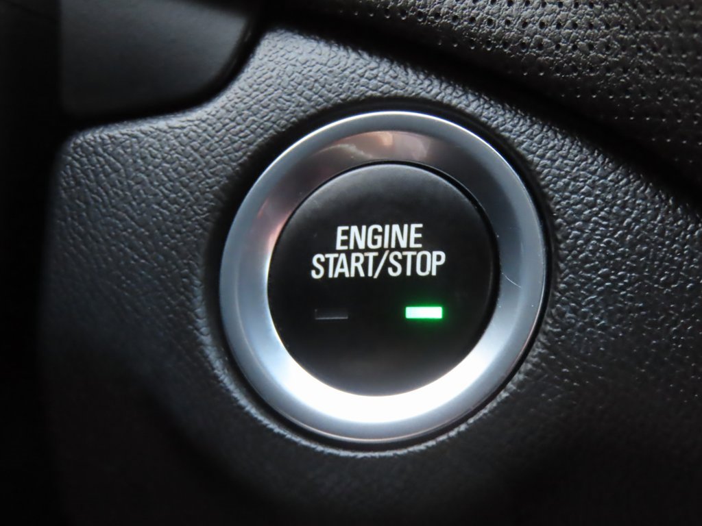 Used 2023 Chevrolet Equinox Premier image 11