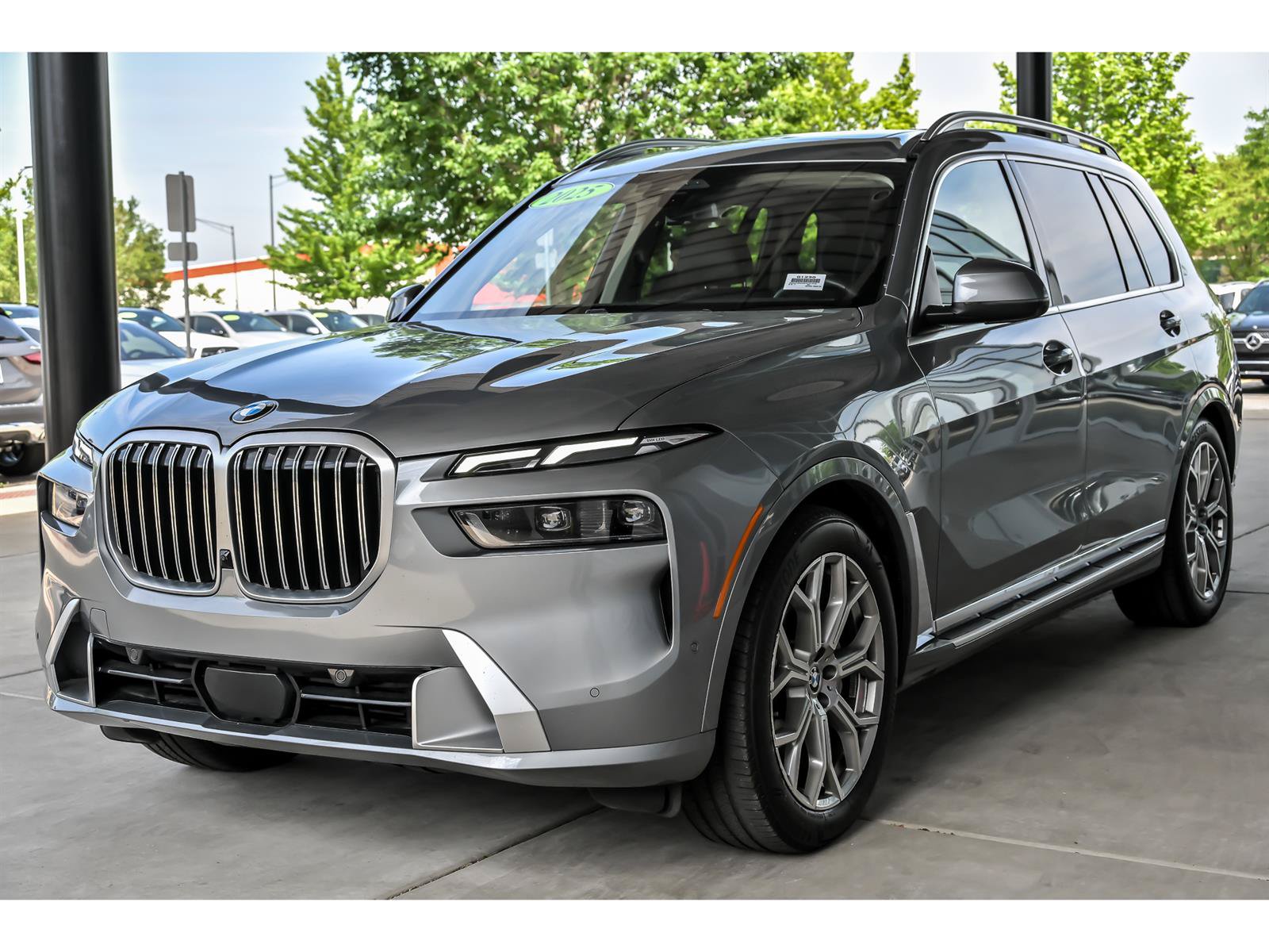 Used 2025 BMW X7 xDrive40i AWD/4WD image 5