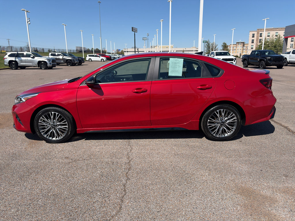 Used 2024 Kia Forte GT-Line FWD image 2