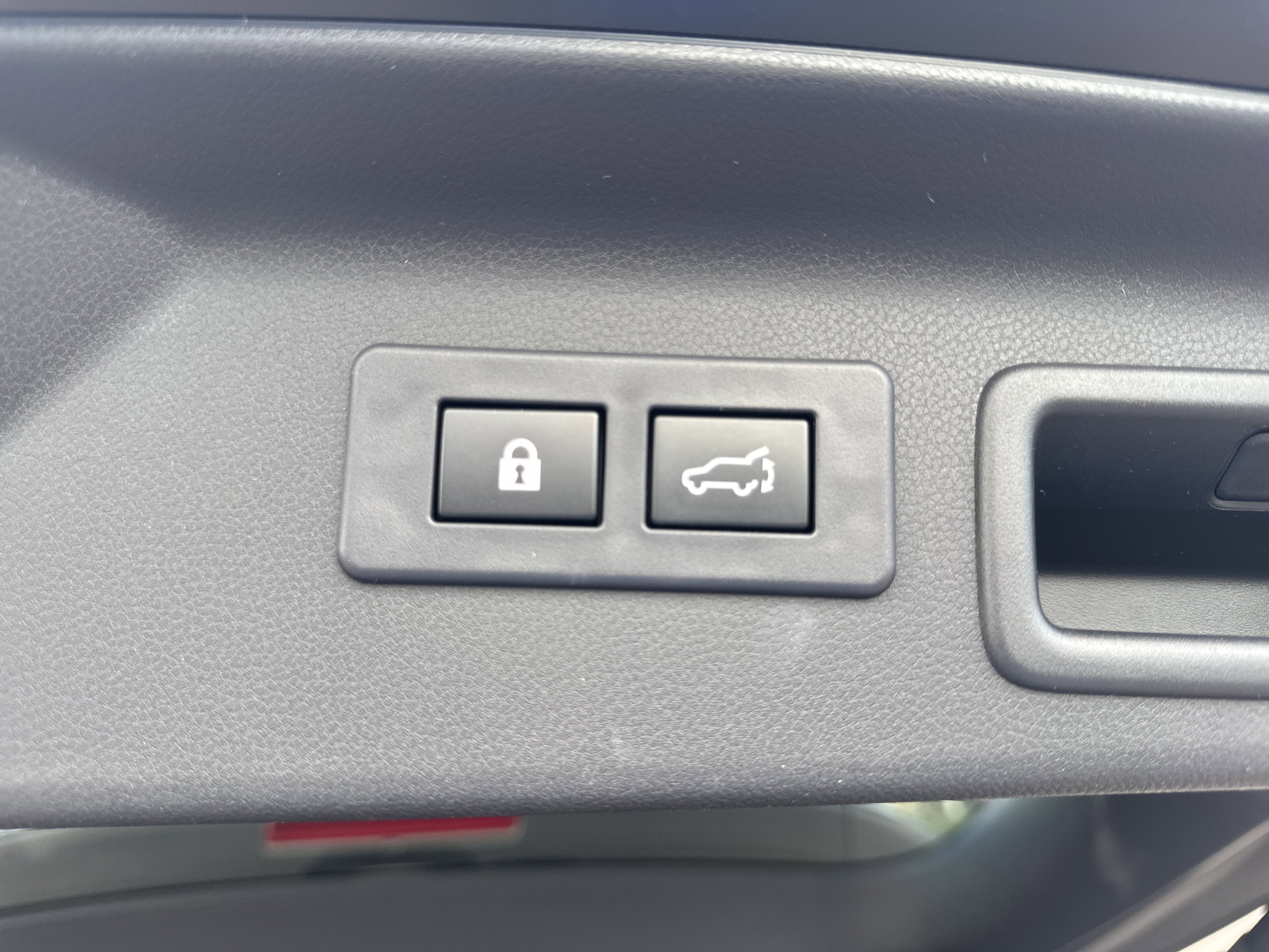 Used 2025 Subaru Forester Sport image 31