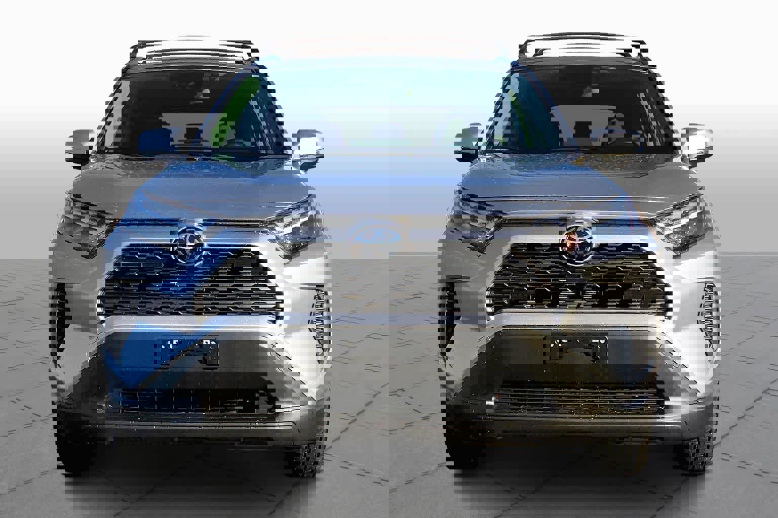 Used 2025 Toyota RAV4 XLE image 3