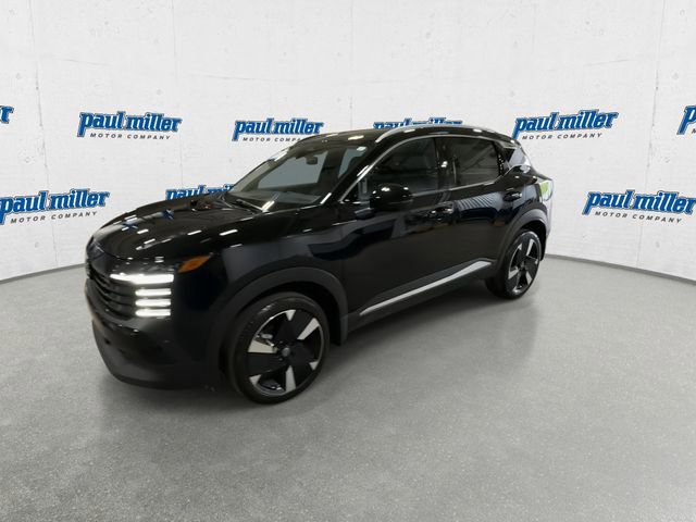 Used 2025 Nissan Kicks SR AWD/4WD image 5