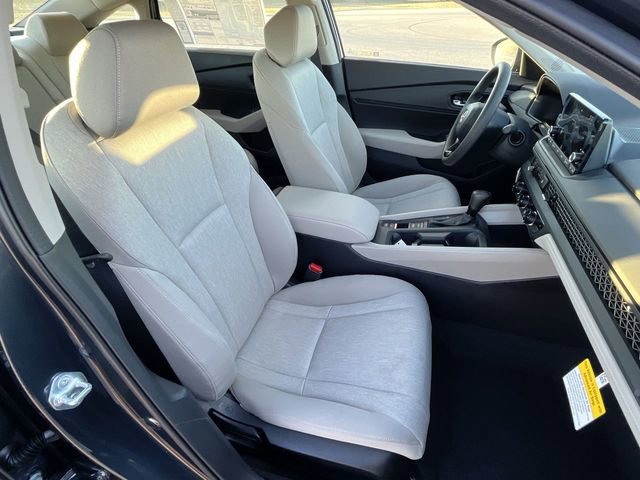 Used 2023 Honda Accord EX image 32