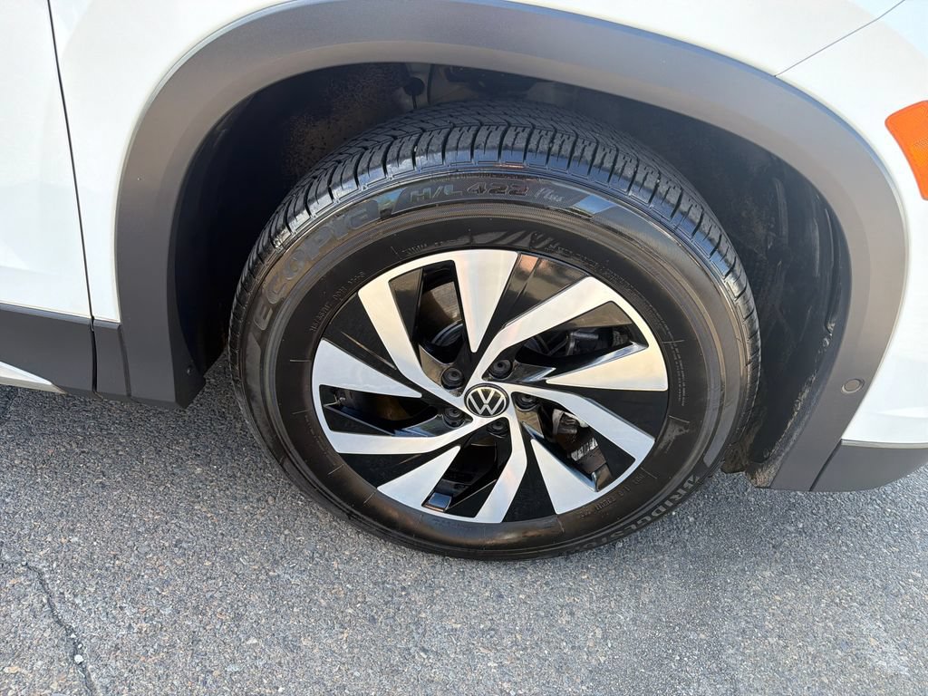Used 2025 Volkswagen Tiguan S FWD image 32