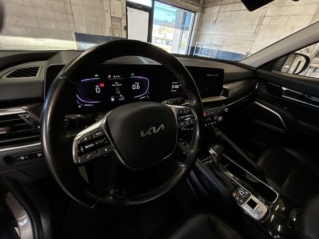 Used 2024 Kia Telluride S w/ S Sunroof Package image 14