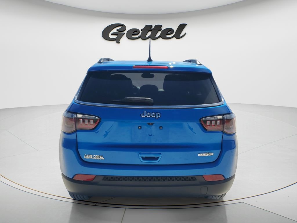 Used 2022 Jeep Compass Latitude w/ Sun and Sound Group FWD image 6