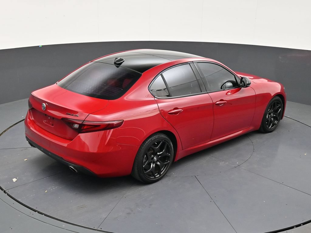 Used 2021 Alfa Romeo Giulia Sprint w/ Nero Edizione RWD image 16