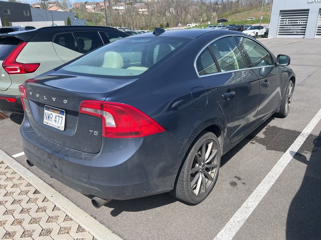 Used 2013 Volvo S60 T5 image 4