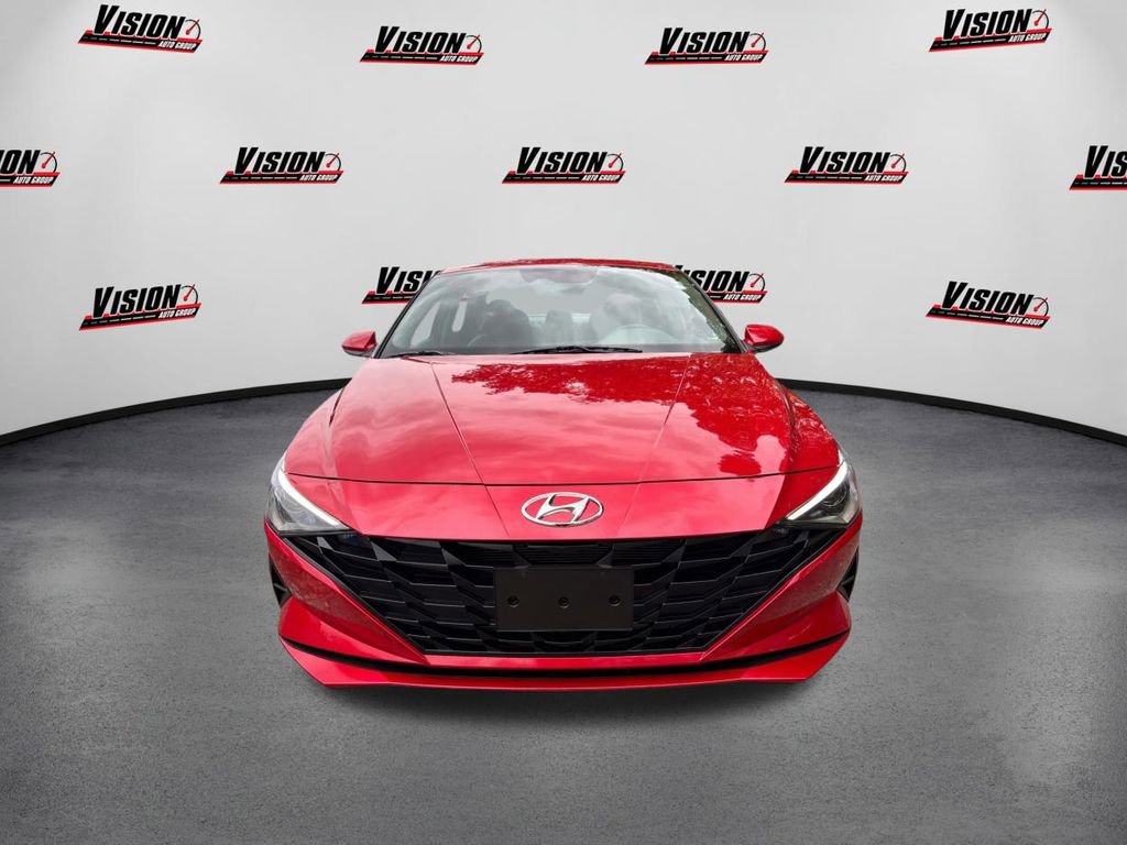 Certified 2023 Hyundai Elantra SEL w/ Cargo Package image 2