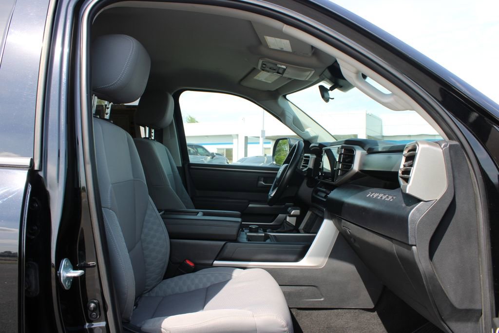 Used 2023 Toyota Tundra SR5 w/ SR5 Convenience Package AWD/4WD image 26