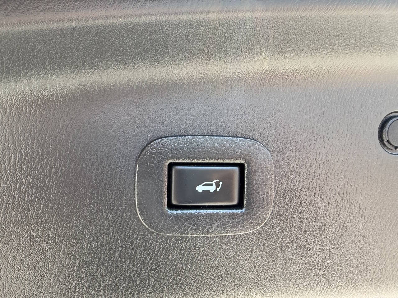 Used 2012 INFINITI QX56 4WD w/ Theater Pkg image 22