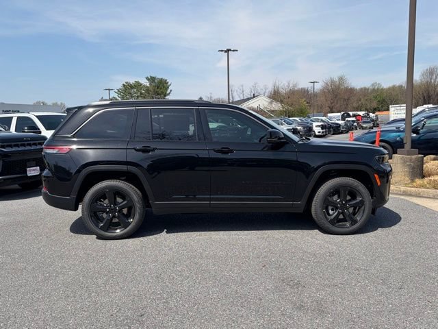 New 2026 Jeep Grand Cherokee Limited AWD/4WD image 9