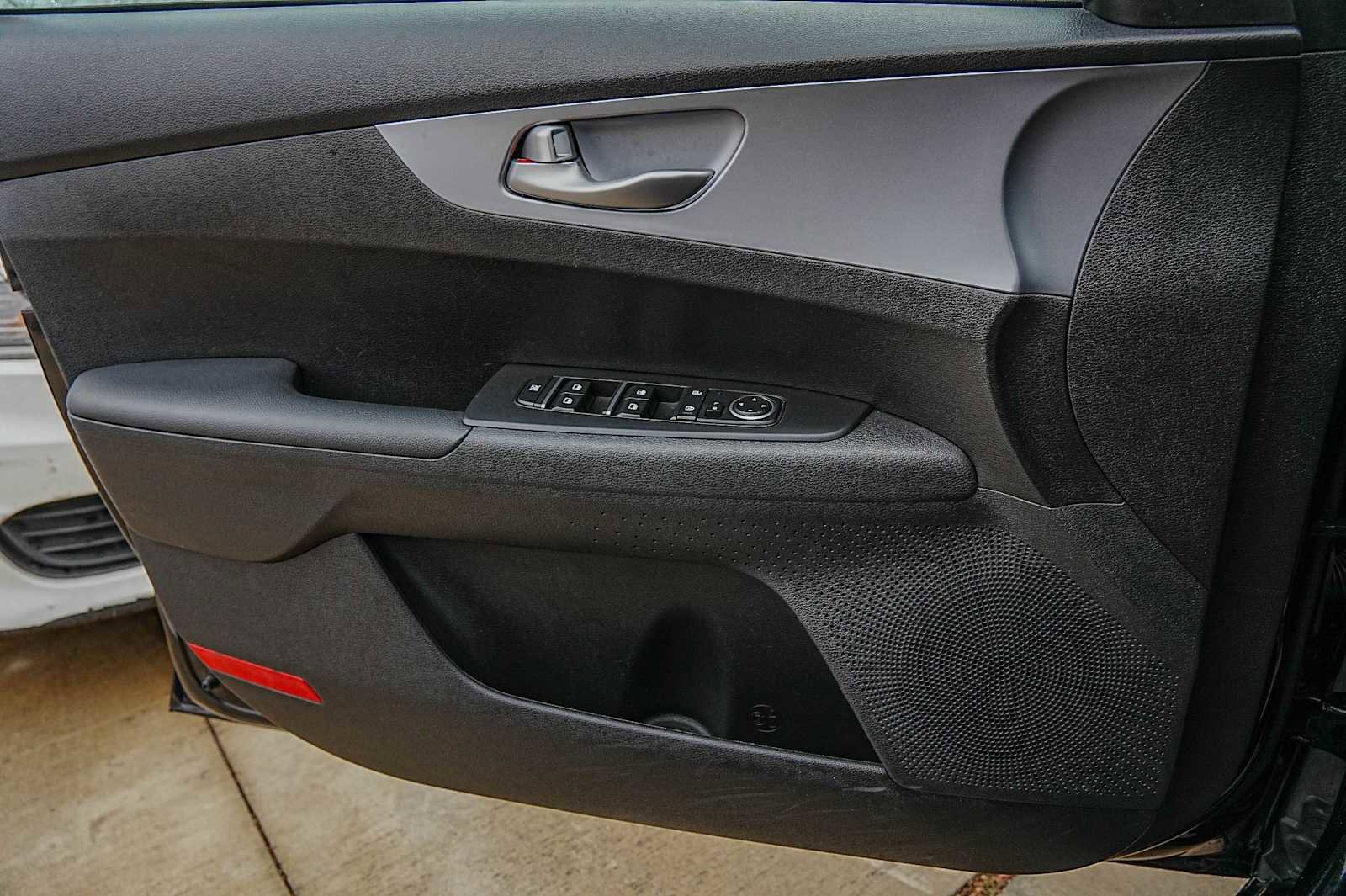 Certified 2024 Kia Forte LXS image 22