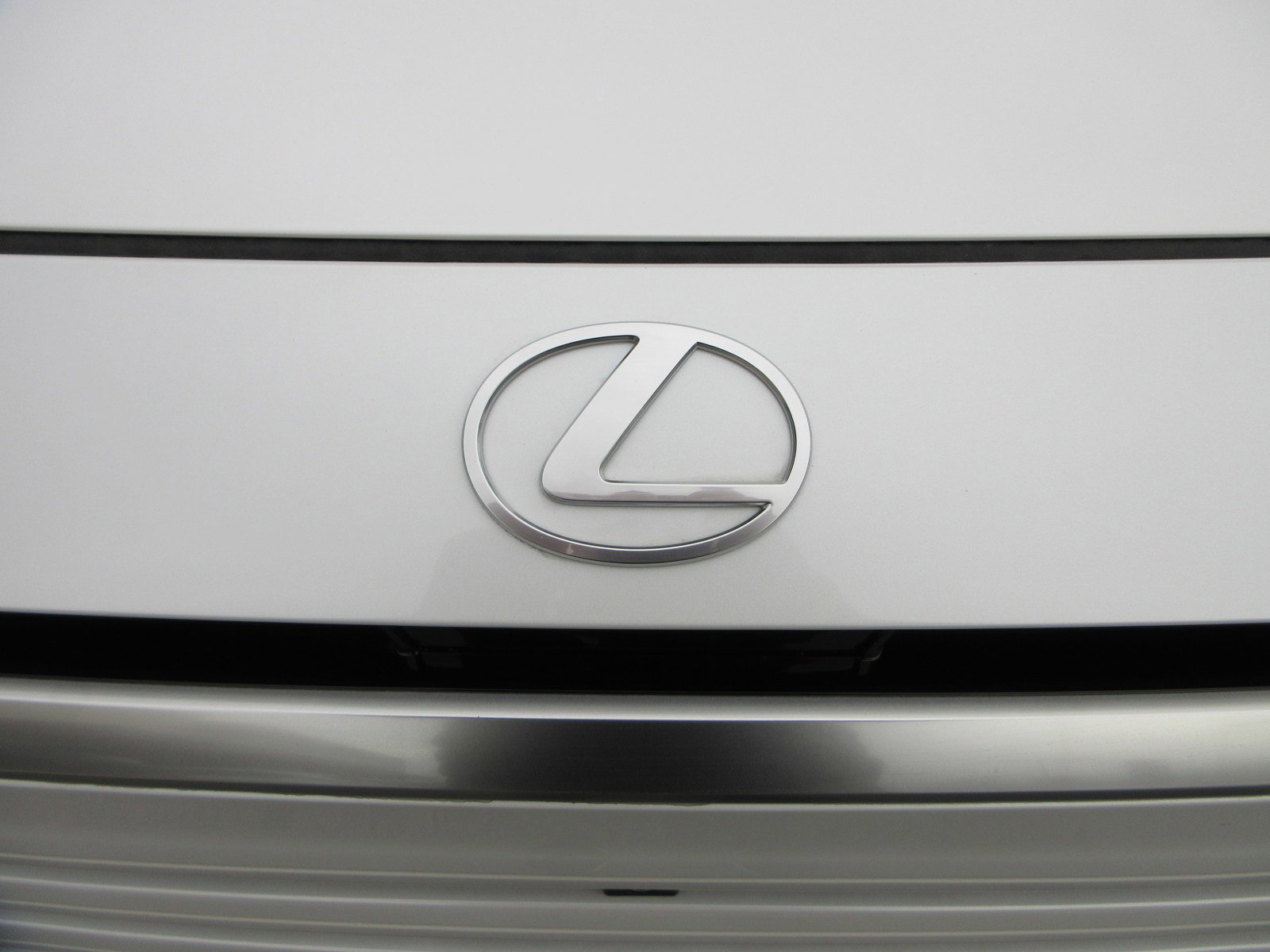 New 2026 Lexus TX 500h AWD image 16