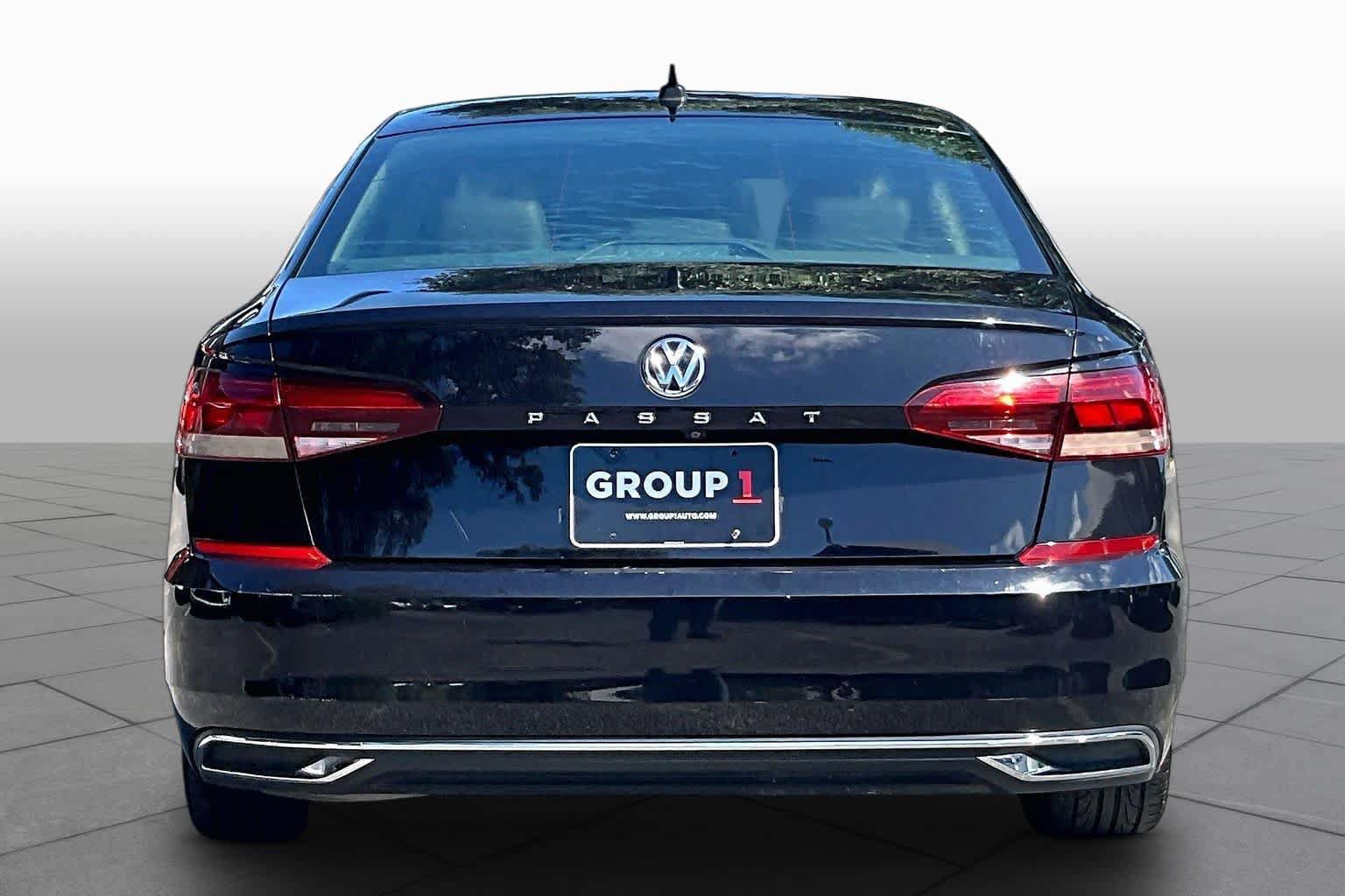 Used 2020 Volkswagen Passat 2.0T SE FWD image 5