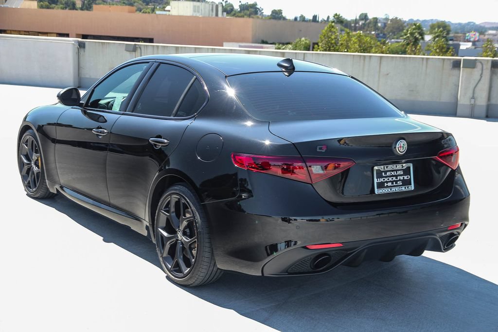 Used 2020 Alfa Romeo Giulia Ti Sport RWD image 6