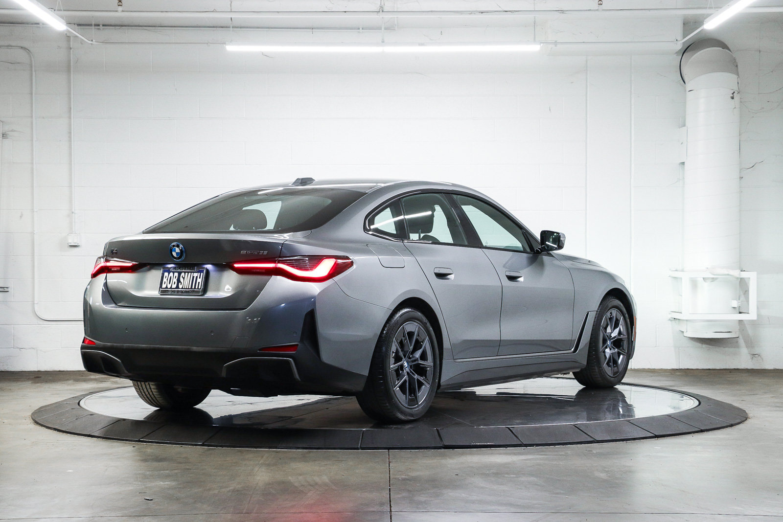 Certified 2023 BMW i4 eDrive35 RWD image 6