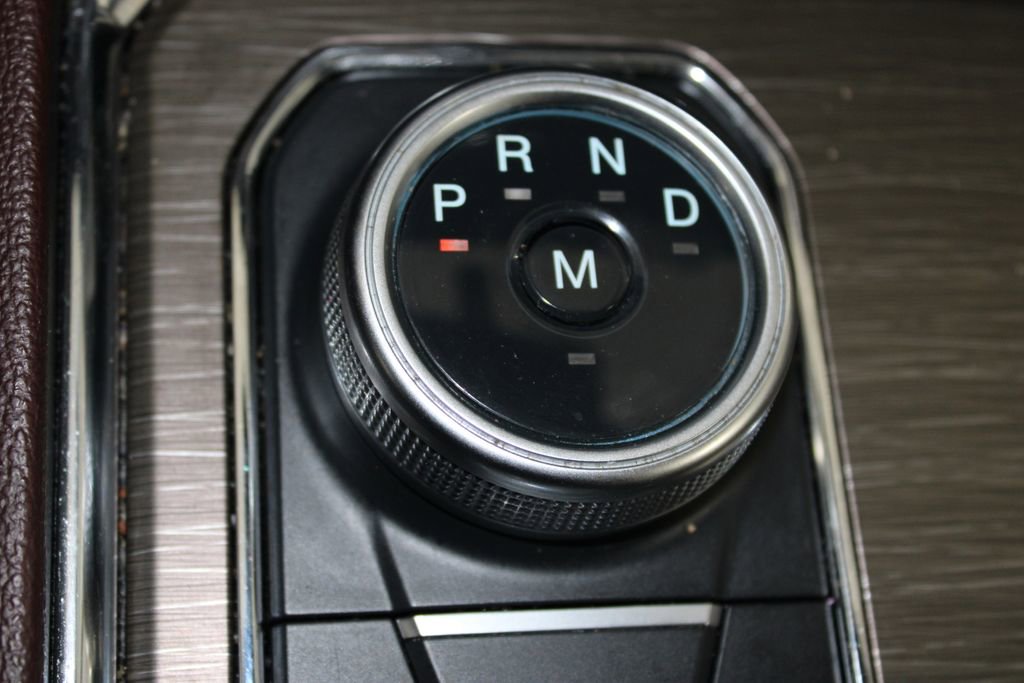 Used 2024 Ford Expedition Limited image 32