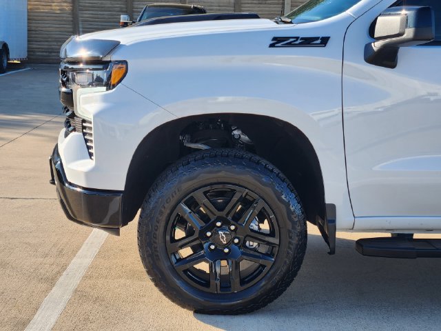 Used 2025 Chevrolet Silverado 1500 LT Trail Boss w/ Convenience Package II AWD/4WD image 14