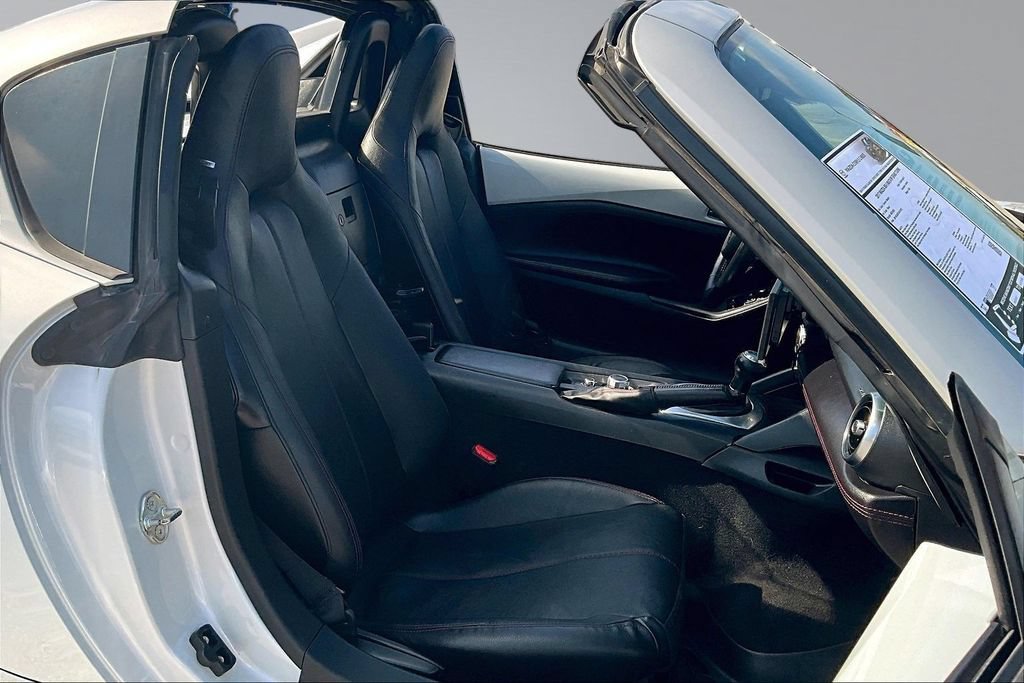 Used 2017 MAZDA MX-5 Miata RF Grand Touring RWD image 25