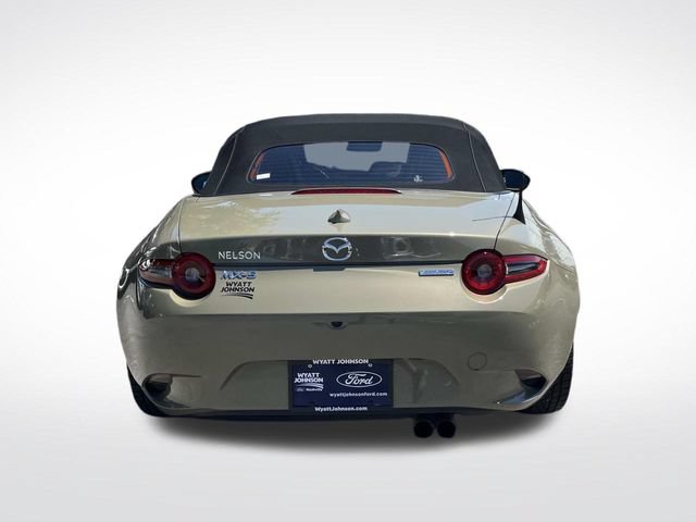 Used 2024 MAZDA MX-5 Miata Grand Touring w/ Weather Package RWD image 4