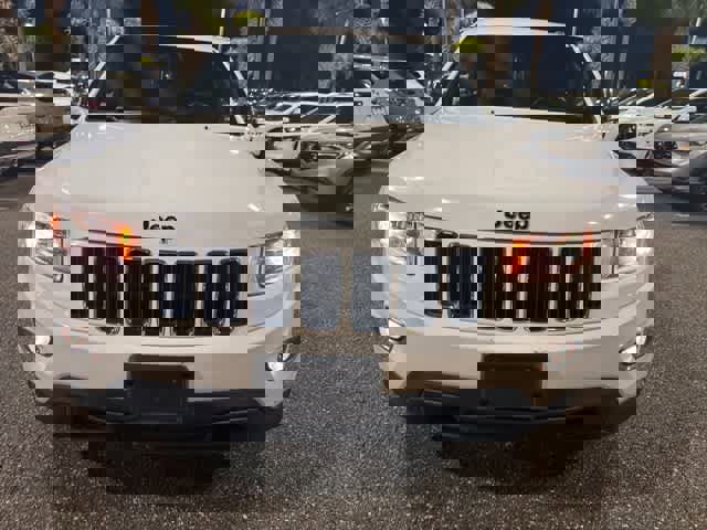 Used 2015 Jeep Grand Cherokee Limited image 9