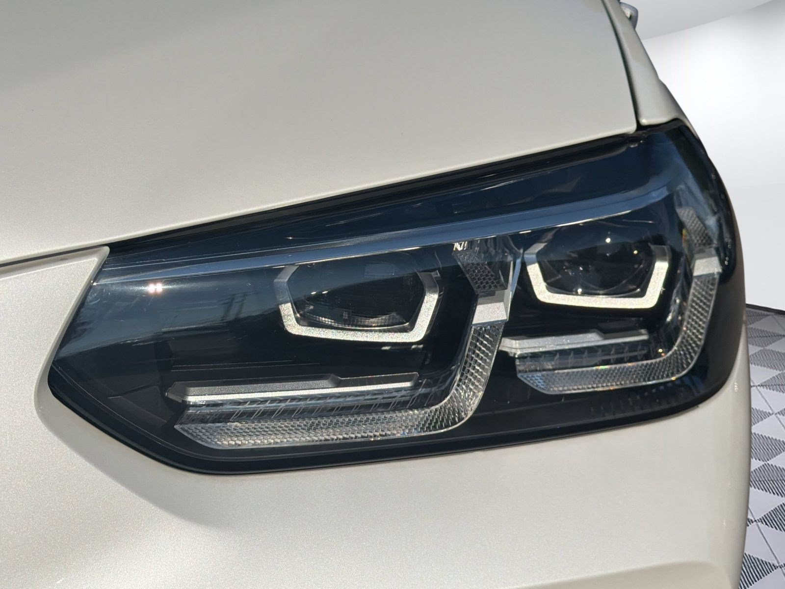 Used 2023 BMW X3 xDrive30i w/ Premium Package AWD/4WD image 12