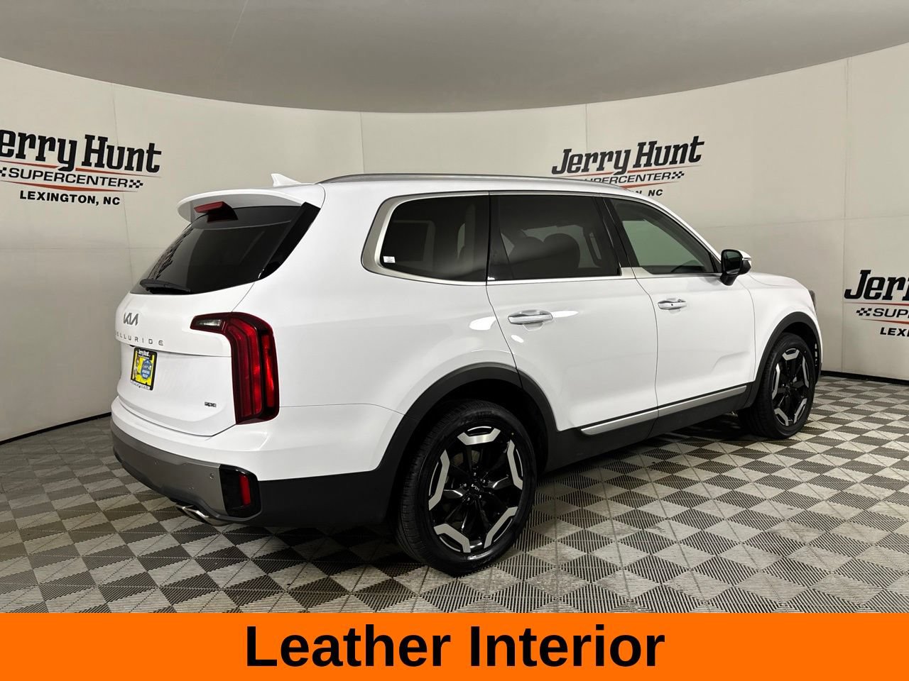 Used 2025 Kia Telluride S AWD/4WD image 7