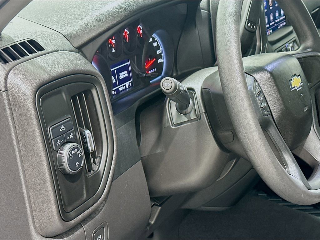 Used 2023 Chevrolet Silverado 1500 Custom RWD image 10