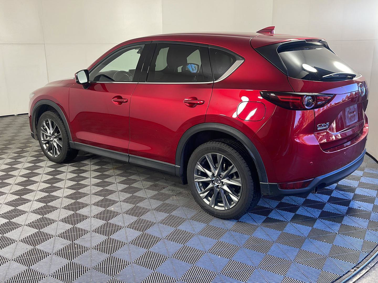 Used 2020 MAZDA CX-5 Signature image 10