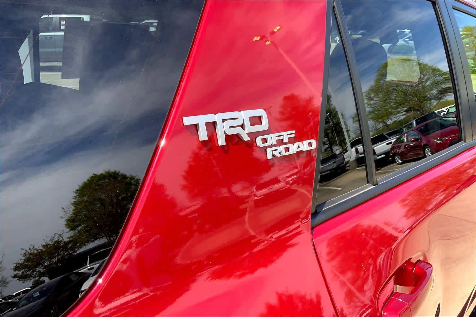 Used 2024 Toyota 4Runner TRD Off-Road Premium AWD/4WD image 10