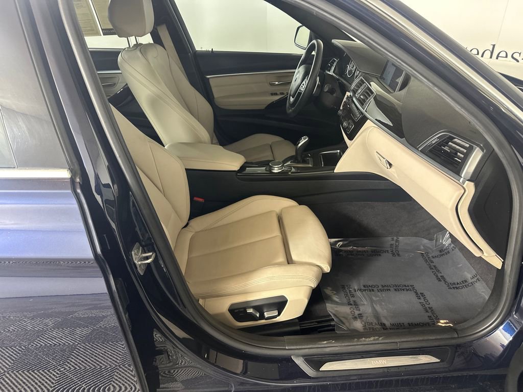 Used 2017 BMW 330i Sedan image 13