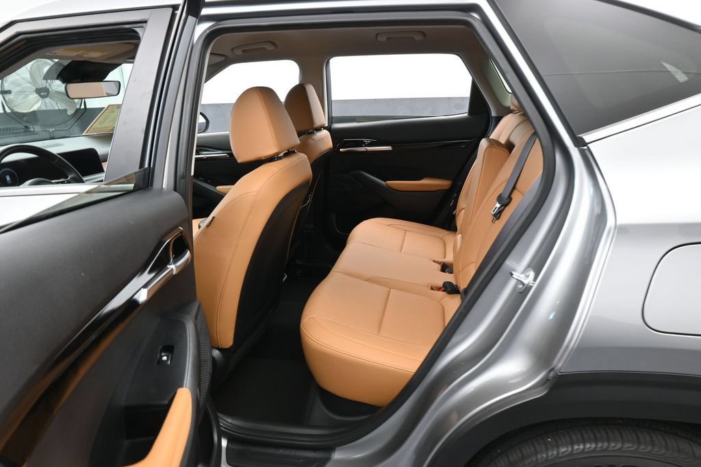 Used 2024 Kia Seltos EX FWD image 31