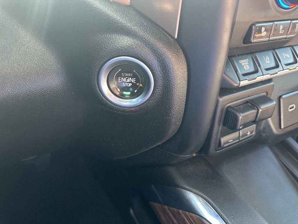 Used 2022 Chevrolet Silverado 3500 High Country w/ Technology Package image 6