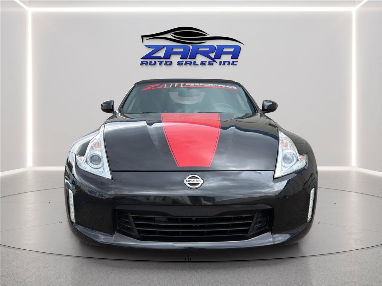 Used 2010 Nissan 370Z Touring w/ Sport Pkg RWD image 2
