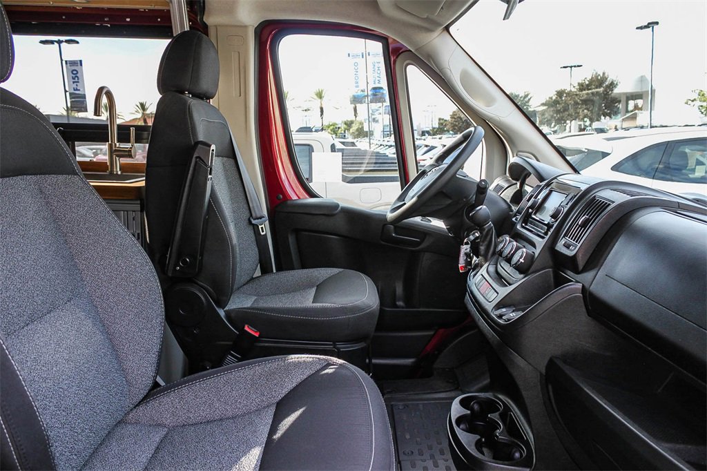 Used 2021 RAM ProMaster 2500 w/ Premium Appearance Group image 31