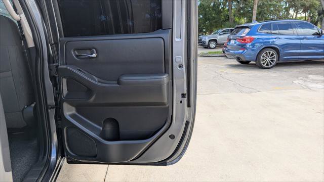 Used 2022 Nissan Frontier SV image 21