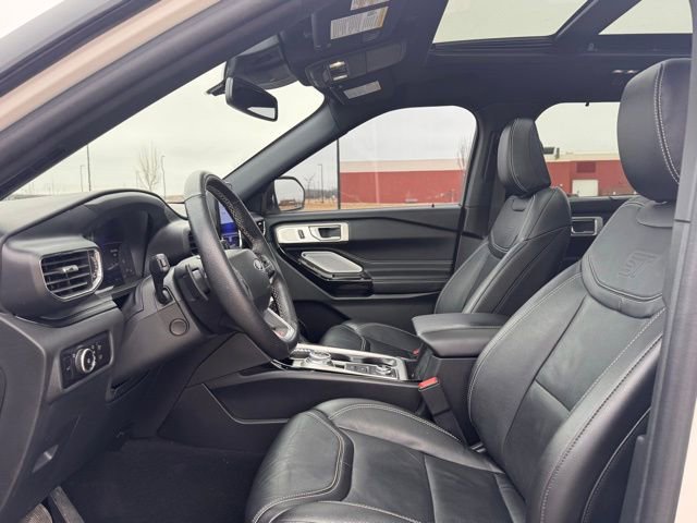 Used 2023 Ford Explorer ST w/ Technology Package image 7
