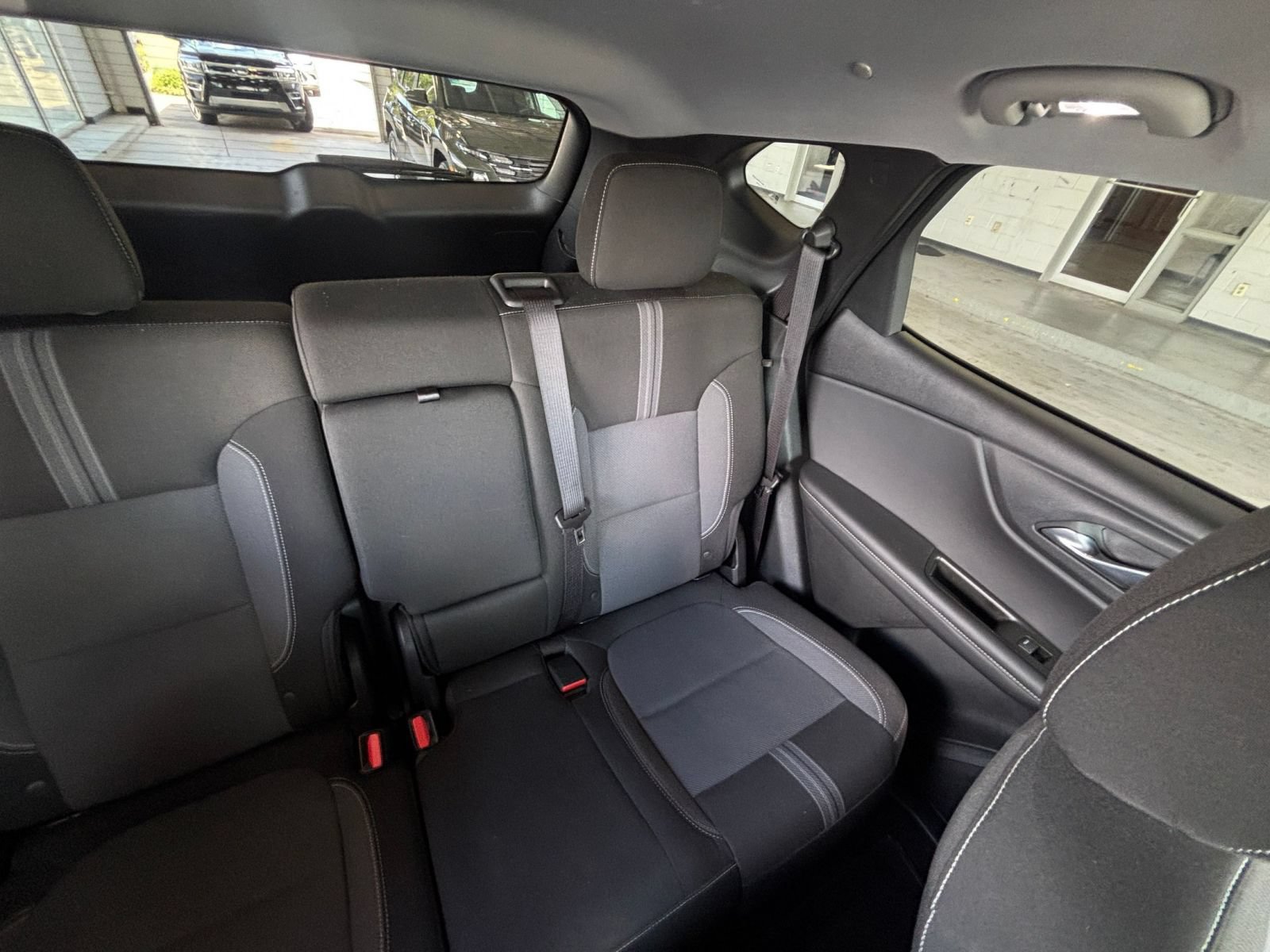 Used 2025 Chevrolet Blazer LT FWD image 37