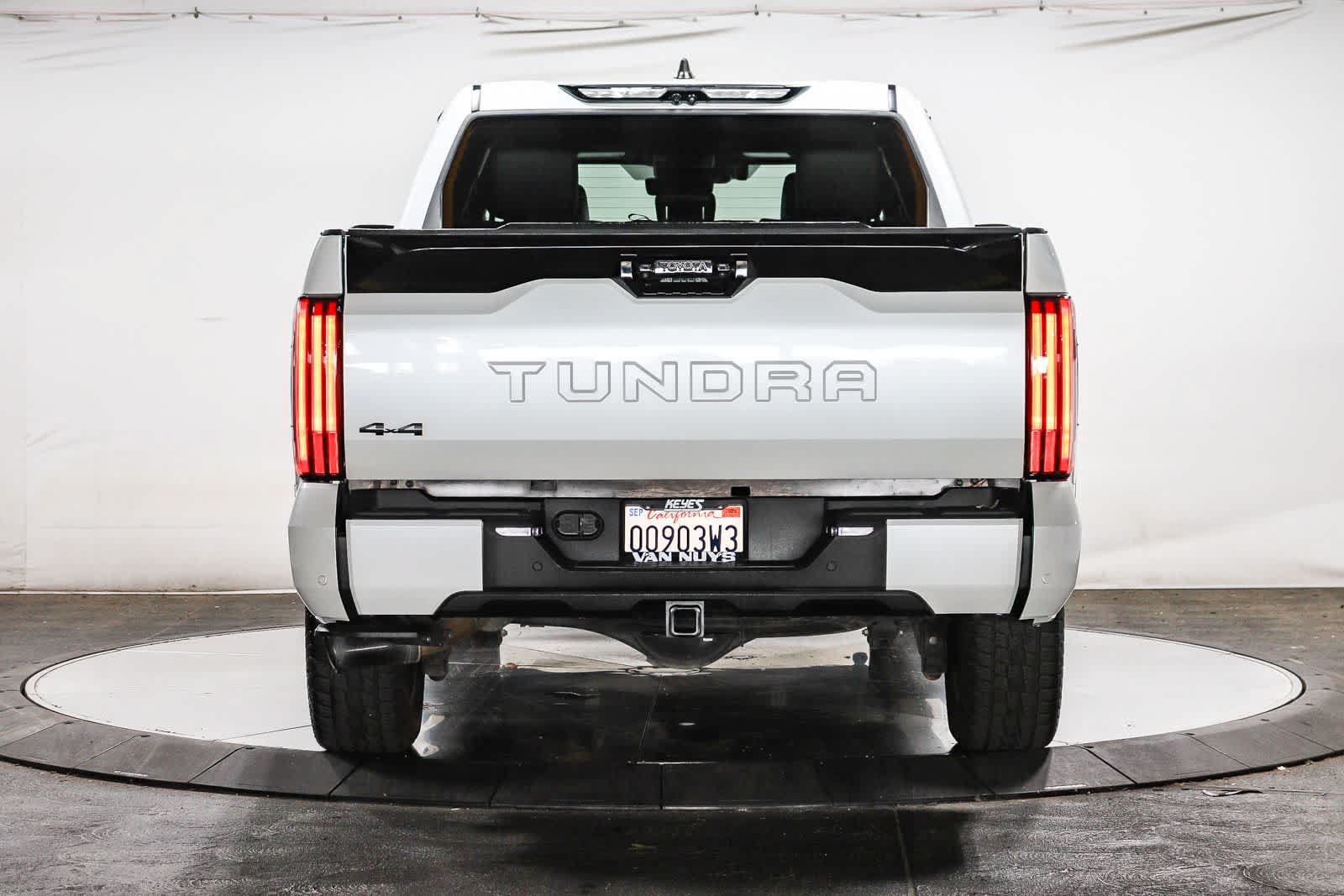 Used 2024 Toyota Tundra Platinum AWD/4WD image 9