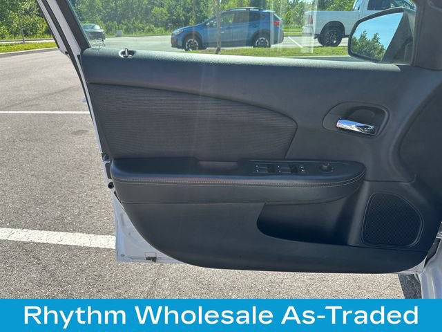 Used 2012 Dodge Avenger SE FWD image 12