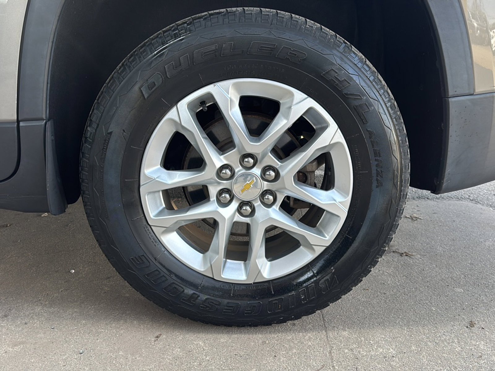 Used 2019 Chevrolet Traverse LT FWD image 43