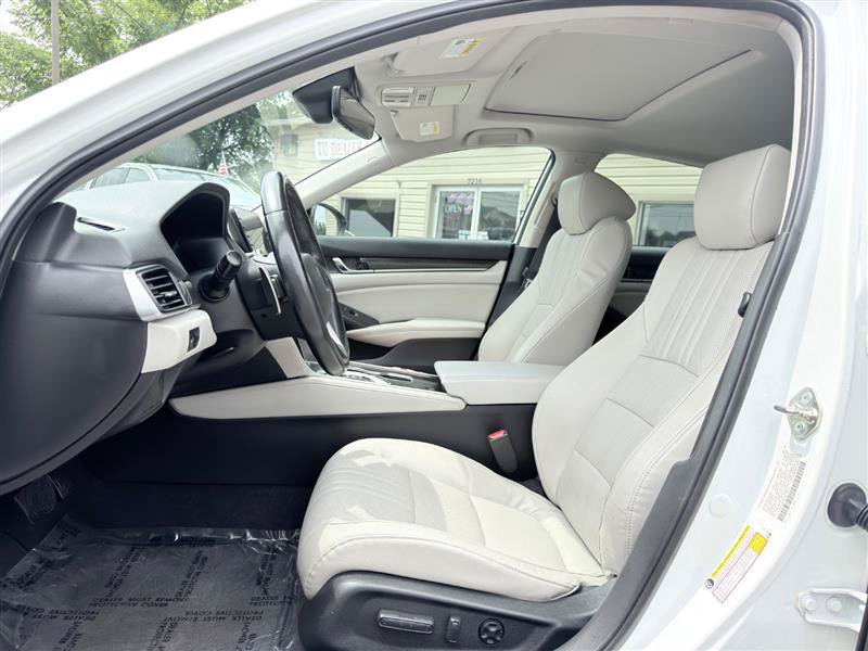 Used 2018 Honda Accord EX-L image 17