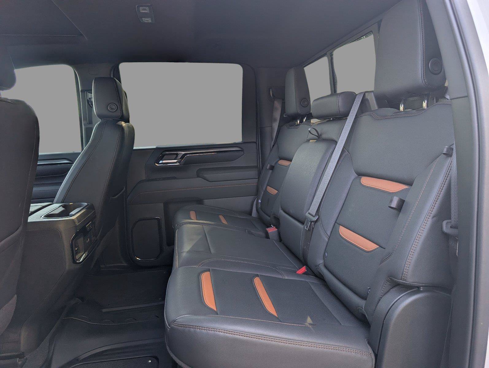 Used 2024 GMC Sierra 2500 AT4 w/ AT4 Premium Plus Package AWD/4WD image 38